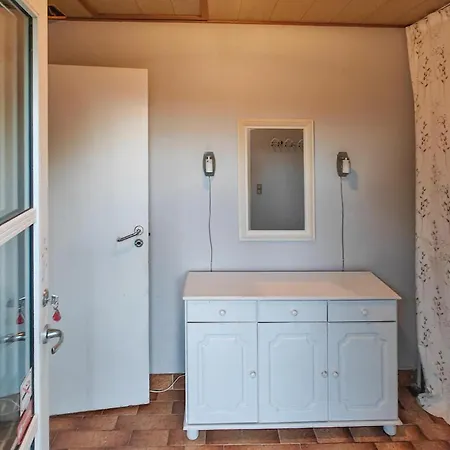 3 Bedroom Beautiful In Ferienhaus Hjørring