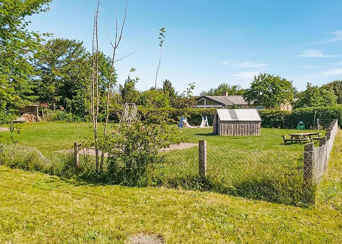 3 Bedroom Beautiful In Hjorring *