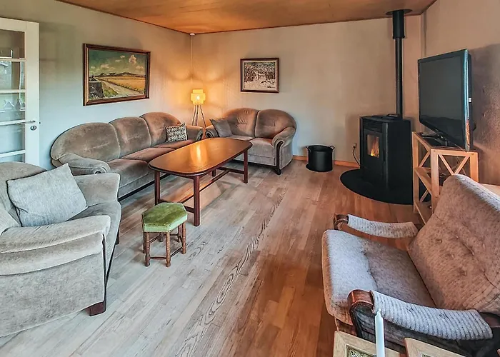 3 Bedroom Beautiful In Hjorring
